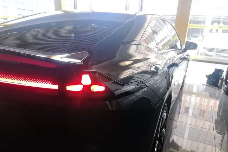 Used Deepal L07 2026 Model 550Ultra Huawei Qiankun ADS SE Edition Right Rear Taillight