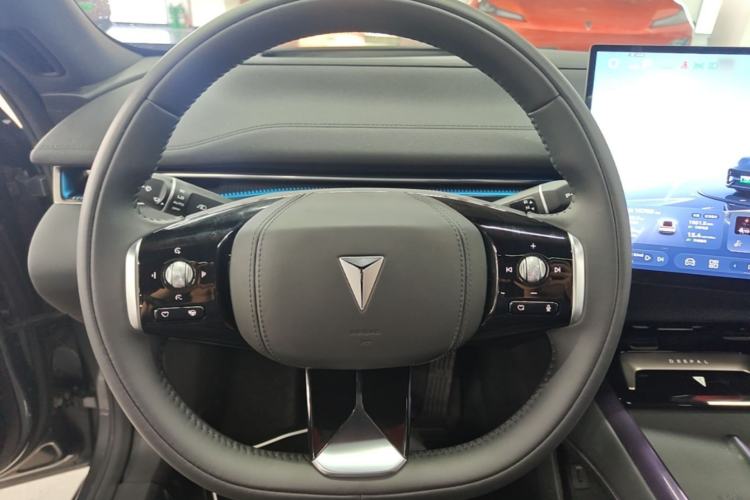 Used Deepal L07 2026 Model 550Ultra Huawei Qiankun ADS SE Edition Steering Wheel