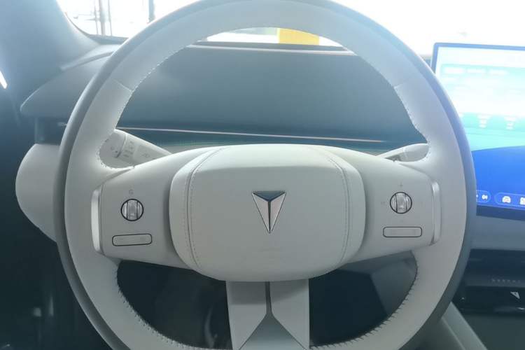 Used Deepal L07 2026 Model 550Ultra Huawei Qiankun ADS SE Edition Steering Wheel