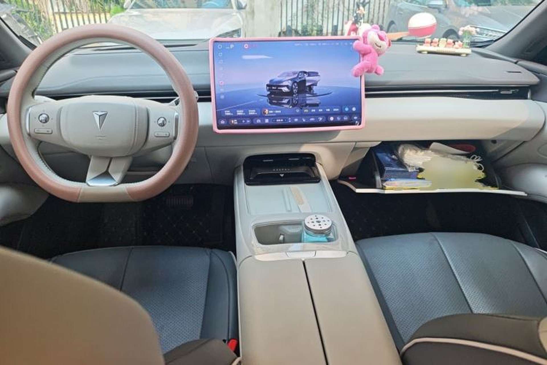 Used Deepal L07 2026 Model 240Max Huawei Qiankun ADS SE Edition Center Console