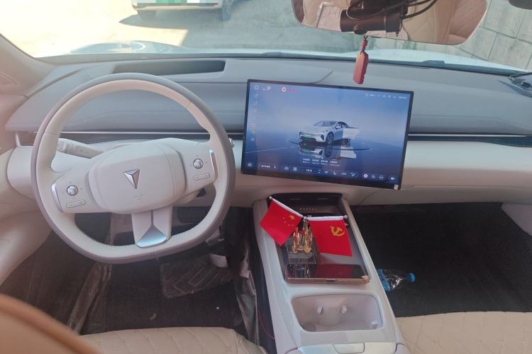 Used Deepal L07 2026 Model 550Ultra Huawei Qiankun ADS SE Edition Center Console