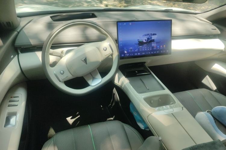 Used Deepal L07 2026 Model 550Max Huawei Qiankun ADS SE Edition Center Console