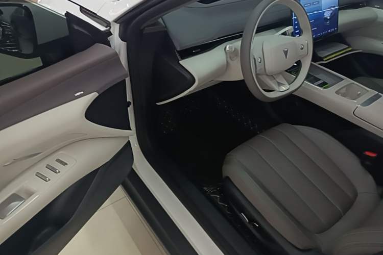 Used Deepal L07 2026 Model 240Max Huawei Qiankun ADS SE Edition Driver Seat