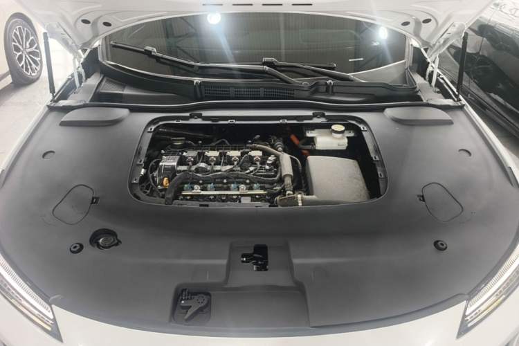 Used Deepal L07 2026 Model 240Ultra Huawei Qiankun ADS SE Edition Engine Bay