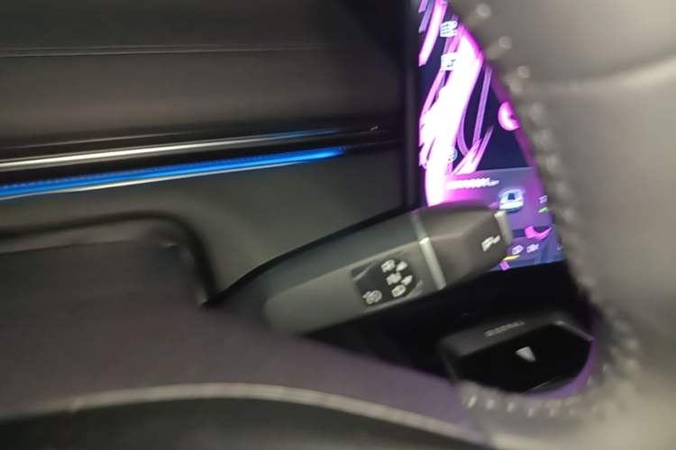 Used Deepal L07 2026 Model 240Ultra Huawei Qiankun ADS SE Edition Gear Lever