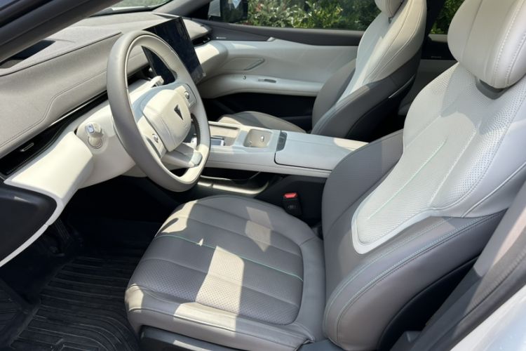 Used Deepal L07 2026 Model 550Ultra Huawei Qiankun ADS SE Edition Interior 2
