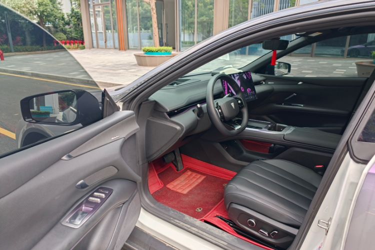 Used Deepal L07 2026 Model 240Ultra Huawei Qiankun ADS SE Edition Interior 2