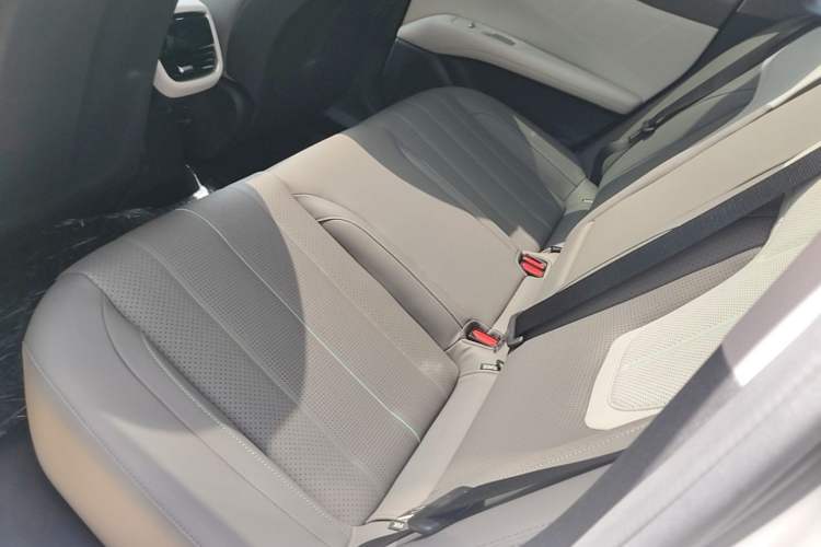 Used Deepal L07 2026 Model 240Ultra Huawei Qiankun ADS SE Edition Left Rear Seat