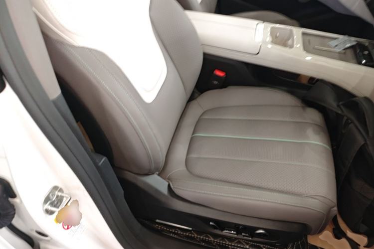 Used Deepal L07 2026 Model 550Ultra Huawei Qiankun ADS SE Edition Right Front Seat