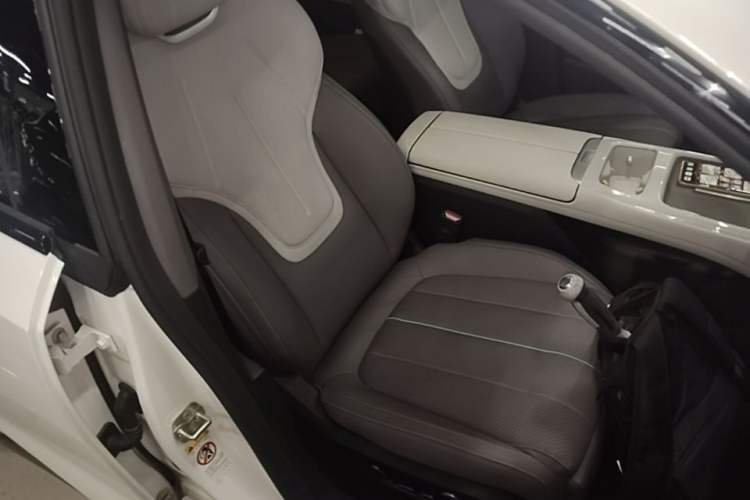 Used Deepal L07 2026 Model 550Ultra Huawei Qiankun ADS SE Edition Right Front Seat