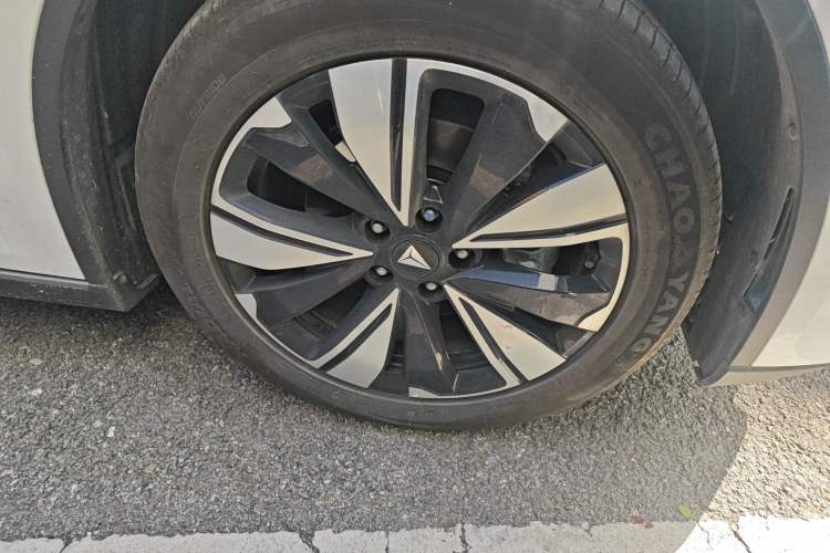 Used Deepal L07 2026 Model 550Max Huawei Qiankun ADS SE Edition Right Front Wheel Hub