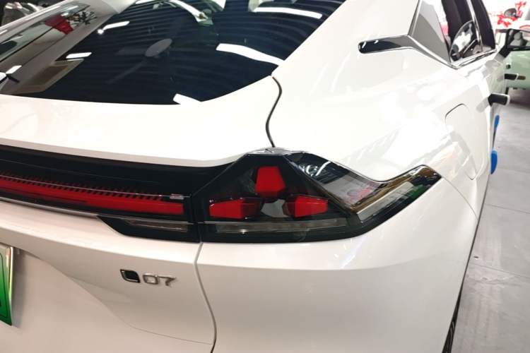 Used Deepal L07 2026 Model 550Ultra Huawei Qiankun ADS SE Edition Right Rear Taillight