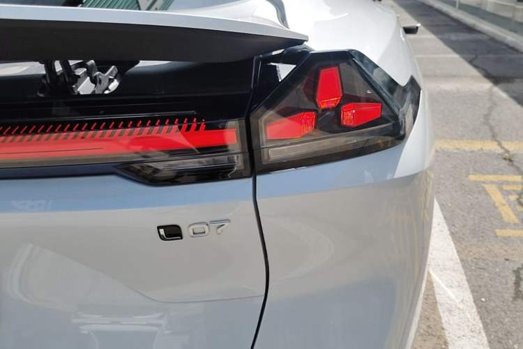 Used Deepal L07 2026 Model 240Ultra Huawei Qiankun ADS SE Edition Right Rear Taillight