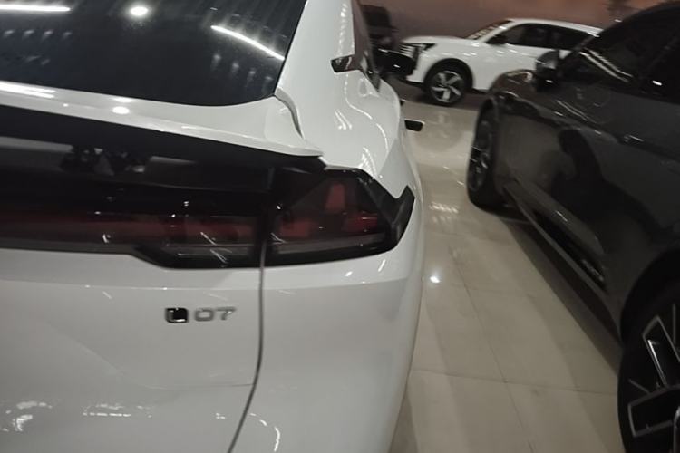 Used Deepal L07 2026 Model 550Ultra Huawei Qiankun ADS SE Edition Right Rear Taillight