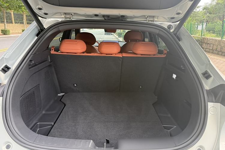 Used Deepal S05 2024 510 Ultra Pure Electric Version Trunk