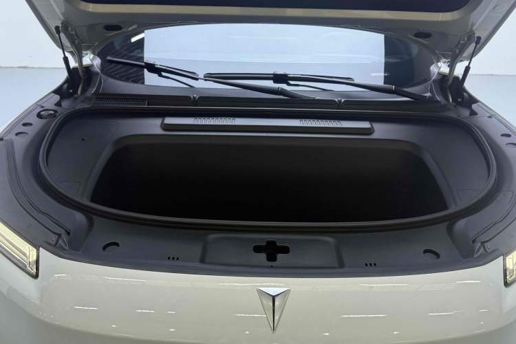 Used Deepal S05 2024 510Max Pure Electric Version Engine Bay