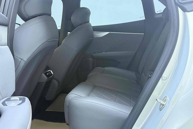Used Deepal S05 2024 510Max Pure Electric Version Interior 4