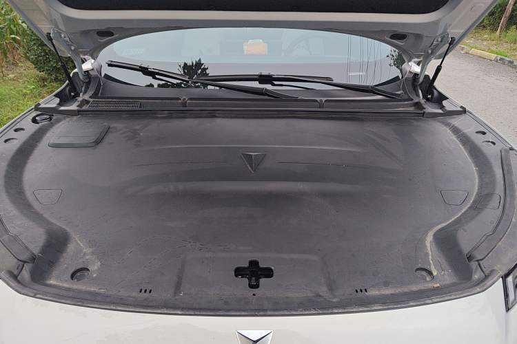 Used Deepal S05 2024 200Max Range-Extended Long-Range Version Engine Bay