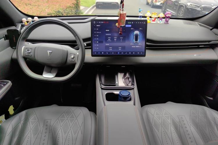 Used Deepal S05 2024 510Max Pure Electric Version Center Console