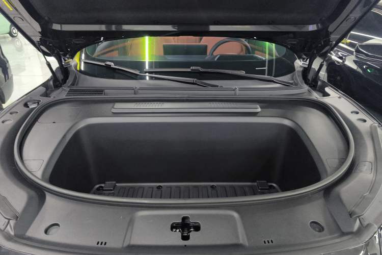 Used Deepal S05 2024 510Max Pure Electric Version Engine Bay