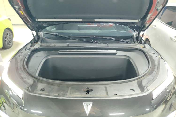 Used Deepal S05 2024 510Max Pure Electric Version Engine Bay