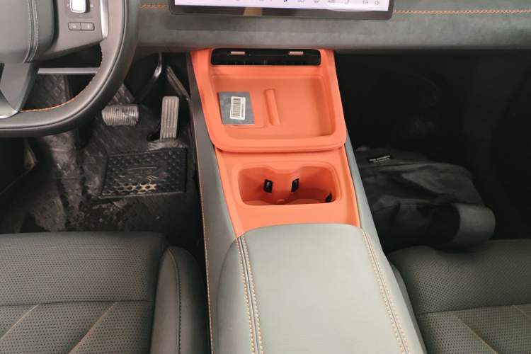 Used Deepal S05 2024 510Max Pure Electric Version Gear Lever