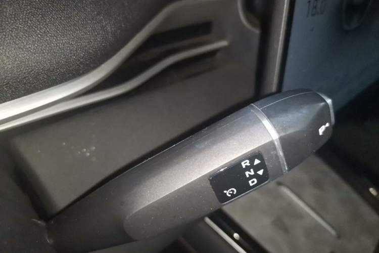 Used Deepal S05 2024 200Max Range-Extended Long-Range Version Gear Lever