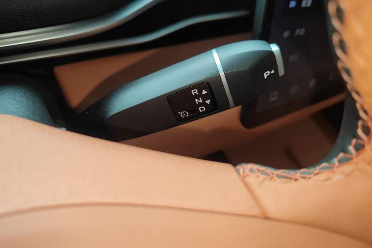 Used Deepal S05 2024 200Max Range-Extended Long-Range Version Gear Lever