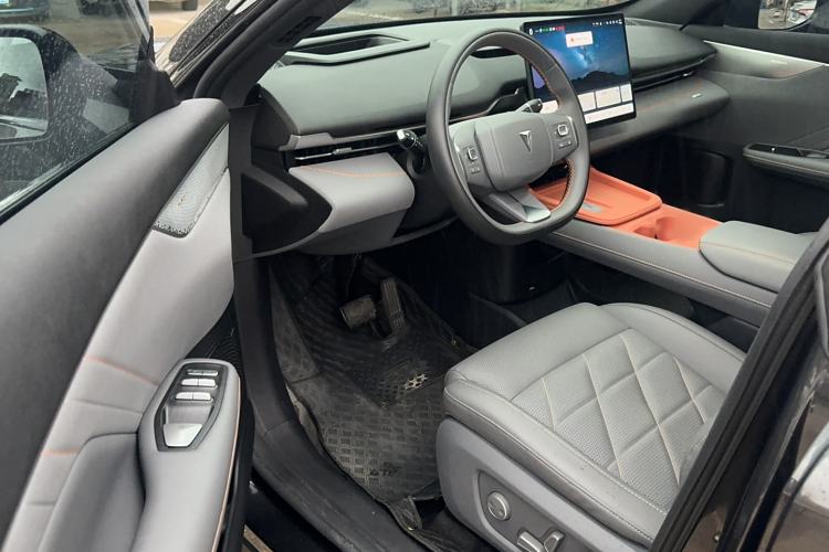 Used Deepal S05 2024 510Max Pure Electric Version Interior 2
