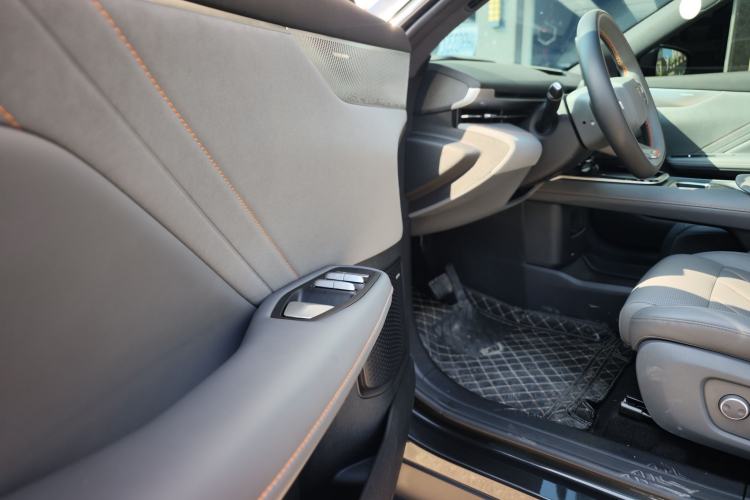 Used Deepal S05 2024 200Max Range-Extended Long-Range Version Interior 3