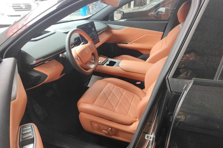 Used Deepal S05 2024 200Max Range-Extended Long-Range Version Left Front Seat