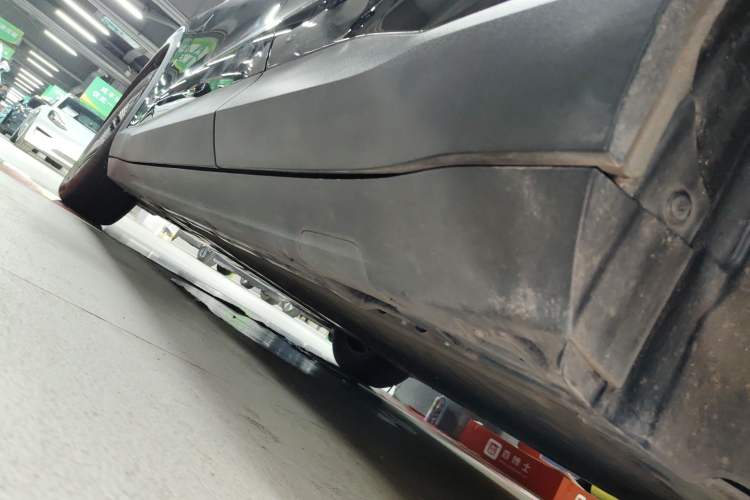 Used Deepal S05 2024 510Max Pure Electric Version Left Side Sill