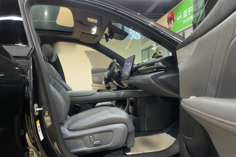 Used Deepal S05 2024 510Max Pure Electric Version Right Front Seat