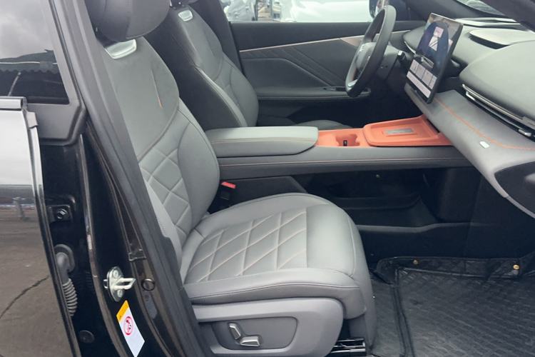 Used Deepal S05 2024 510Max Pure Electric Version Right Front Seat