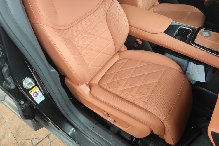 Used Deepal S05 2024 200Max Range-Extended Long-Range Version Right Front Seat