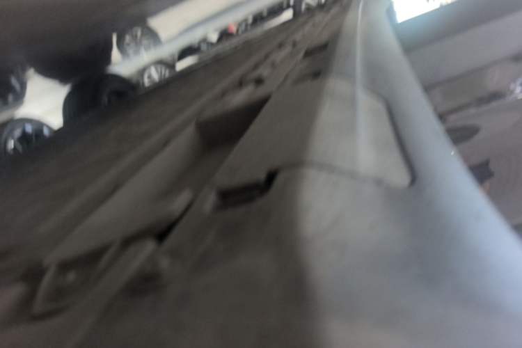 Used Deepal S05 2024 510Max Pure Electric Version Right Side Sill