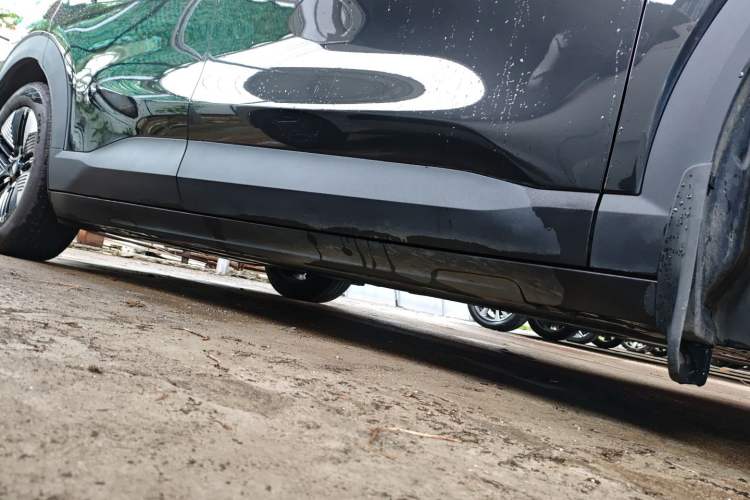 Used Deepal S05 2024 510Max Pure Electric Version Right Side Sill