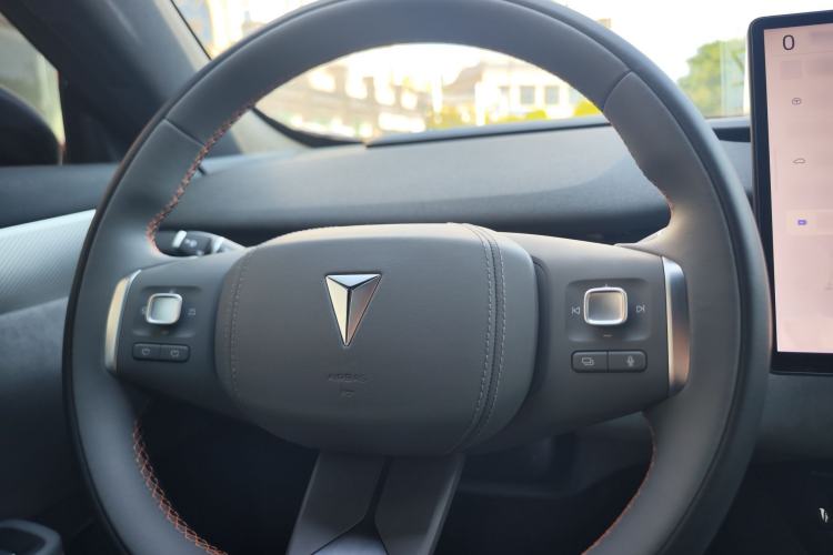 Used Deepal S05 2024 200Max Range-Extended Long-Range Version Steering Wheel