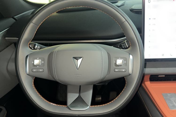 Used Deepal S05 2024 510Max Pure Electric Version Steering Wheel