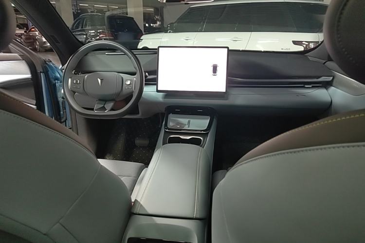 Used Deepal S05 2024 510Max Pure Electric Version Center Console