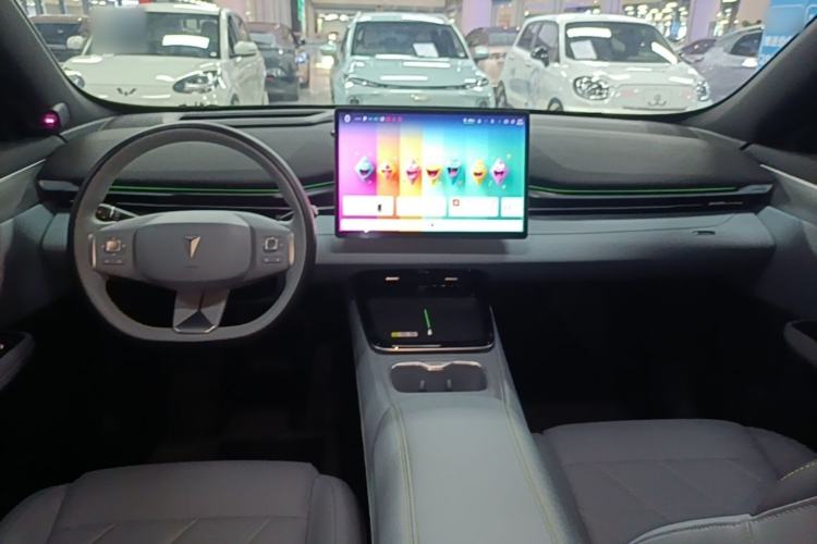 Used Deepal S05 2024 510 Ultra Pure Electric Version Center Console