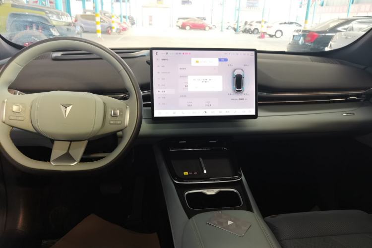 Used Deepal S05 2024 510 Ultra Pure Electric Version Center Console