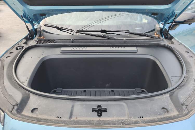 Used Deepal S05 2024 510 Ultra Pure Electric Version Engine Bay