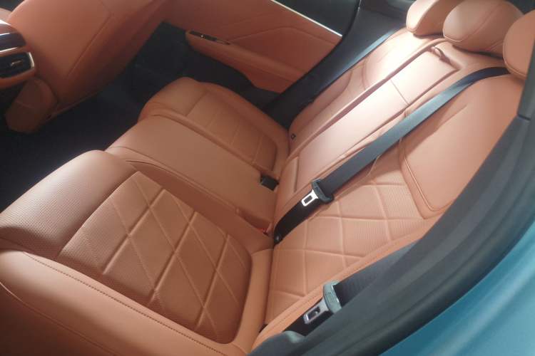 Used Deepal S05 2024 200 Ultra Range-Extended Long-Range Version Interior 4