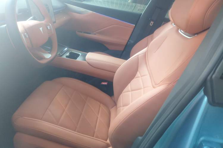 Used Deepal S05 2024 200 Ultra Range-Extended Long-Range Version Left Front Seat
