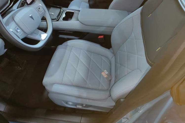 Used Deepal S05 2024 200 Ultra Range-Extended Long-Range Version Left Front Seat