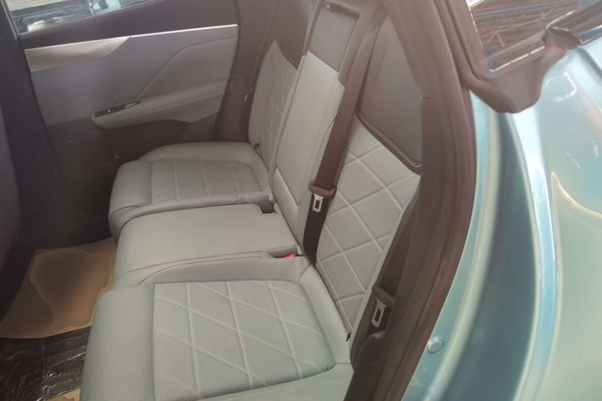 Used Deepal S05 2024 510 Ultra Pure Electric Version Left Rear Seat