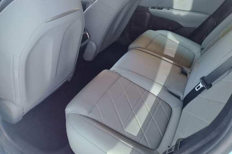 Used Deepal S05 2024 510 Ultra Pure Electric Version Left Rear Seat