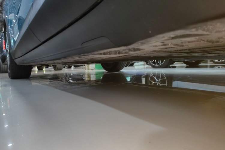 Used Deepal S05 2024 200 Ultra Range-Extended Long-Range Version Left Side Sill