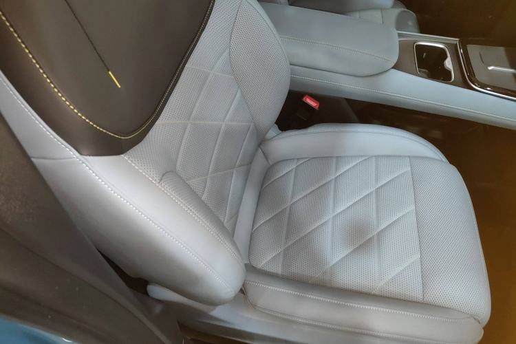 Used Deepal S05 2024 200 Ultra Range-Extended Long-Range Version Right Front Seat